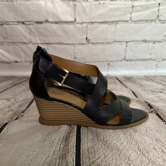 G.H. Bass & Co. Black Renae Wedge Sandals, Size 6 - Picture 2 of 6